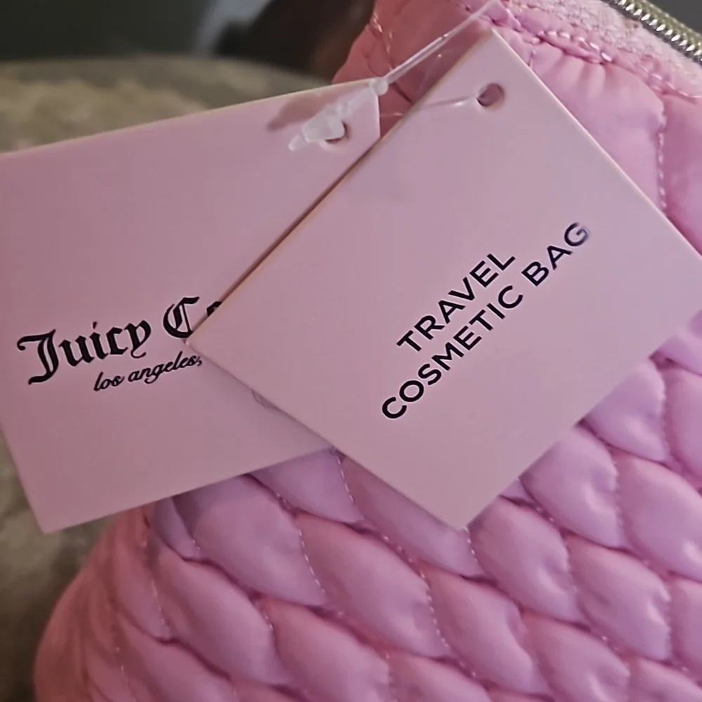 NWT Juicy Couture Travel Cosmetics Pouch - Picture 3 of 10